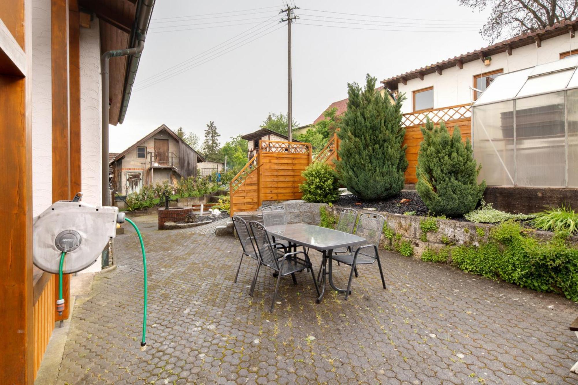 Ferienhaus Doris Bad Urach Bagian luar foto